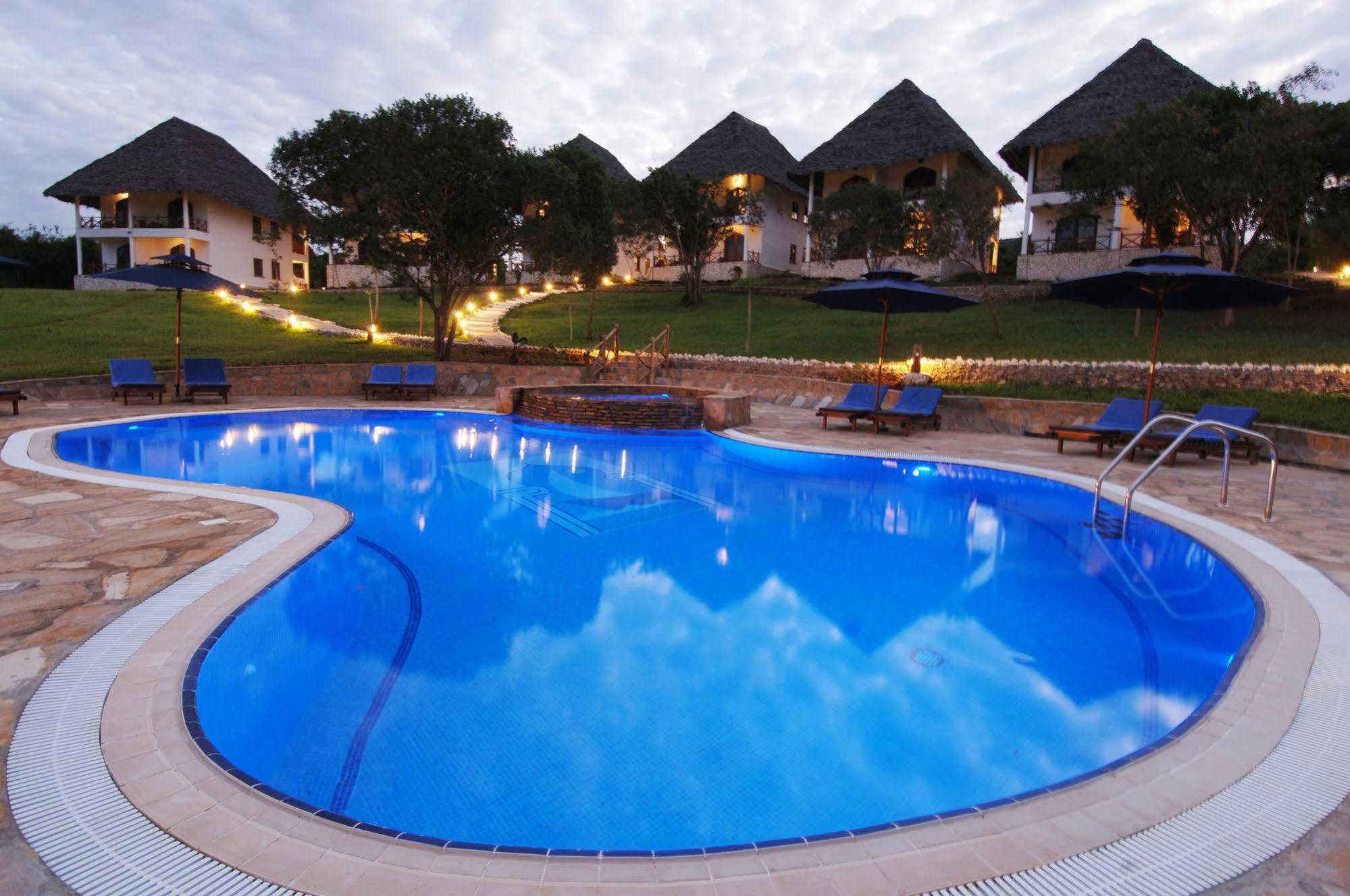 Hotell Bluebay & 5*